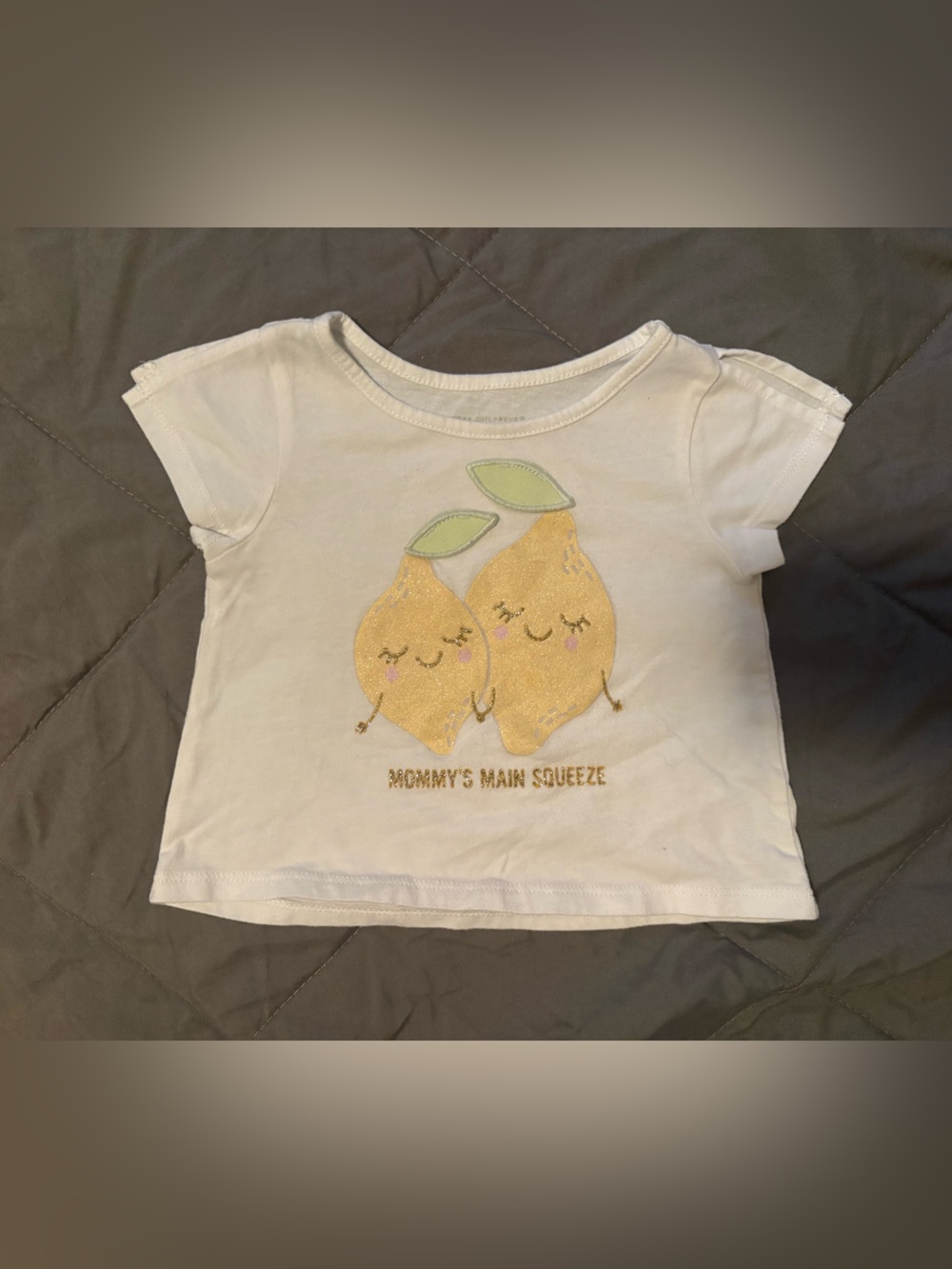 5 for $20 🥳 Mommy’s Main Squeeze white t shirt 🍋🩷